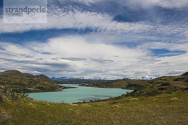 Chile  Patagonien  Nationalpark Torres del Paine  türkisfarbener See