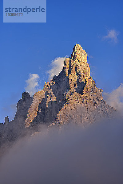 Italien  Trentino  Dolomiten  Passo Rolle  Berggruppe Pale di San Martino mit dem Berg Cimon della Pala