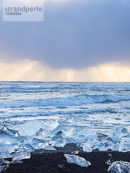 Island  Jokurlsarlon-Gletscher und Atlantischer Ozean