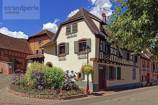 Place de l'Église  Wangen  Elsass  Frankreich  Europa