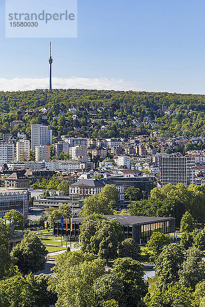 Fernansicht des Fernsehturms Stuttgart gegen den Himmel in der Stadt  Deutschland
