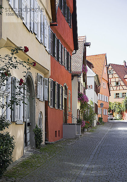 Deutschland  Bayern  Dinkelsbühl  Blick auf Altbaufassaden