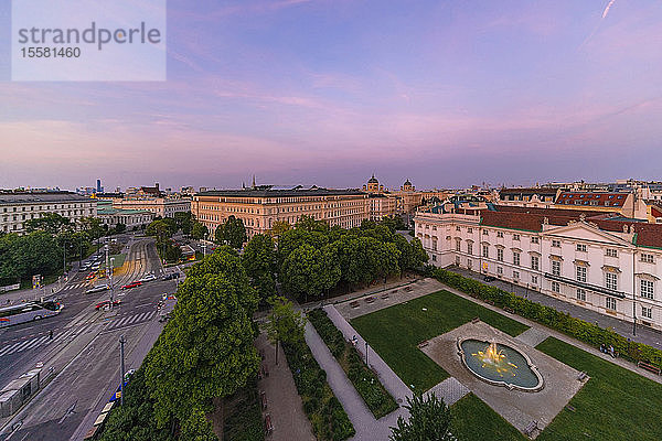 Historisches Zentrum von Wien bei Sonnenuntergang  Österreich