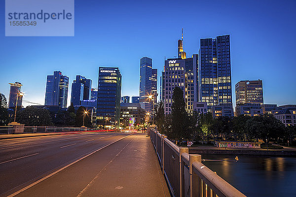 Moderne Skyline von Frankfurt  Deutschland