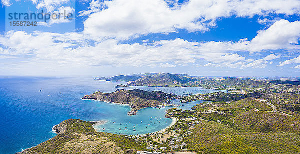 Luftaufnahme von Galleon Beach und English Harbour  Antigua  Antigua und Barbuda  Leeward Islands  Westindische Inseln  Karibik