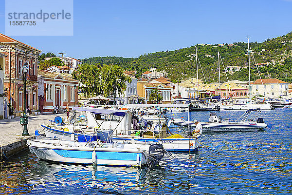 Die hübsche Stadt Gaios  der wichtigste Hafen auf der Insel  Paxos  Ionische Inseln  Griechische Inseln  Griechenland