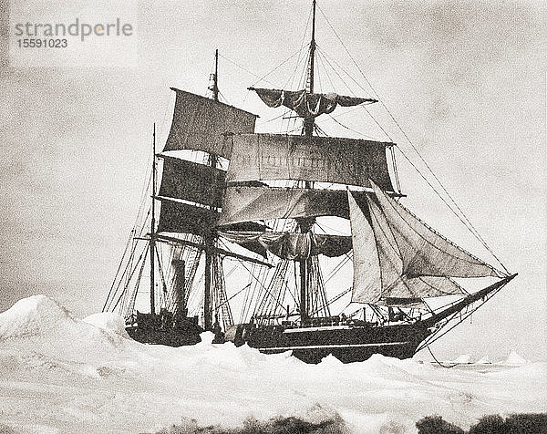 Terra Nova  gefangen im schweren Packeis. Nach einem von Ponting aufgenommenen Foto. Die Terra Nova war das Versorgungsschiff der Antarktis-Expedition von Robert Falcon Scott  1910-1913. Aus British Polar Explorers  veröffentlicht 1943.