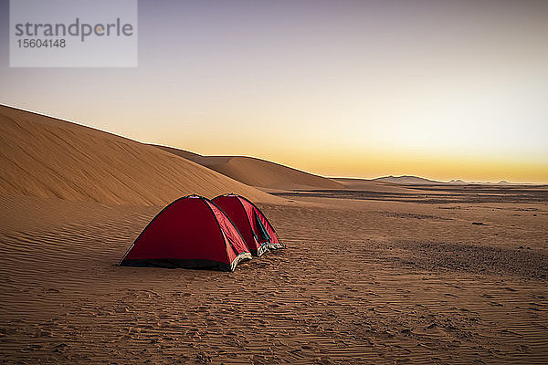 Zelte in den Sanddünen; Kawa  Nordstaat  Sudan