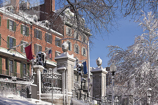 Beacon Street nach einem Wintersturm  Boston  Massachusetts  USA