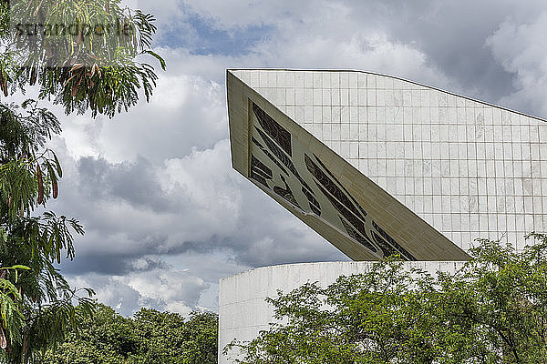 Außenseite eines modernen Gebäudes  Brasilia  Brasilien