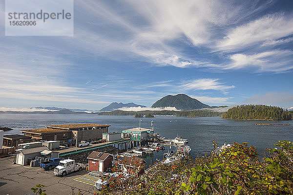 Die Docks von Tofino und Meares Island  British Columbia  Kanada