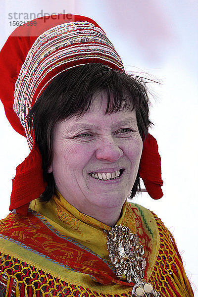 Samisches Lager Boazo Siida. Einer der wenigen Ureinwohnerstämme Europas  der nicht der Uniformität verfallen ist  obwohl die meisten von ihnen keine Nomaden mehr sind