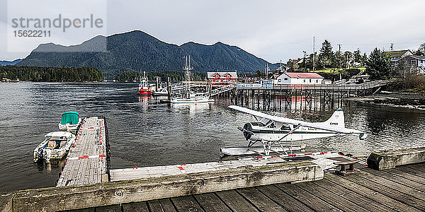 Das Hafenviertel in der Innenstadt von Tofino  British Columbia.