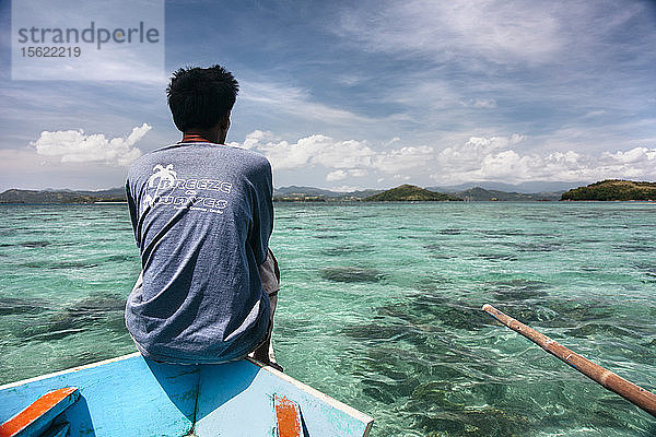 Reisen mit dem Boot auf den Caramoan-Inseln  Philippinen