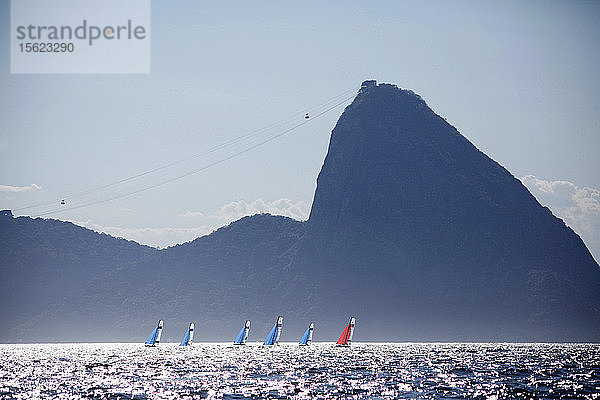 Rio de Janeiro Olympische Testveranstaltung - F?ï¿½d?ï¿½ration Fran?ï¿½aise de Voile. 2015 Aquece Nacra 17 Besson  Riou.