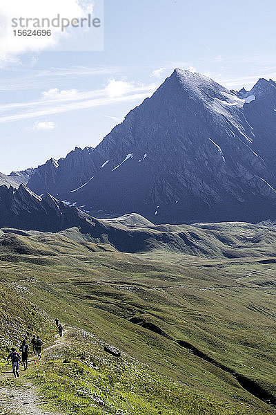 Läufer während des UTMB (Ultra Trail du Mont-Blanc)