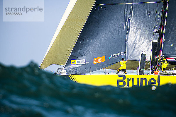 Team Brunel beim Start der Etappe 9 des Volvo Ocean Race 2017-2018 rund um die Welt in Newport  Rhode Island