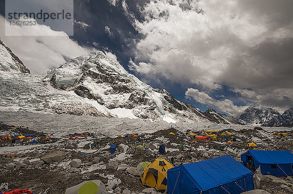 Mt. Everest Base Camp und Khumbu-Gletscher  Solukhumbu Distrikt  Nepal