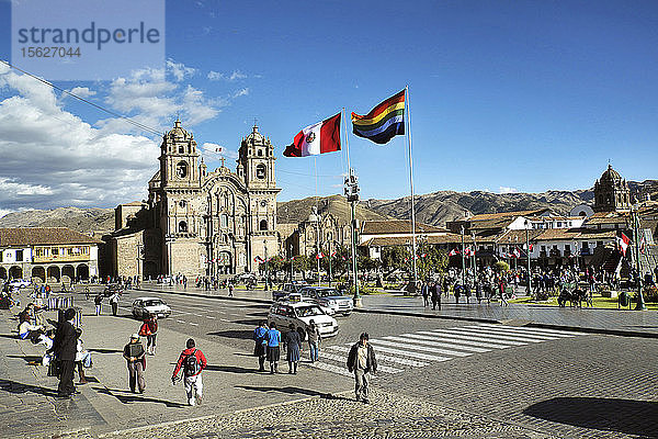 Die Kirche auf dem Hauptplatz Plaza De Armas in Cusco  Peru