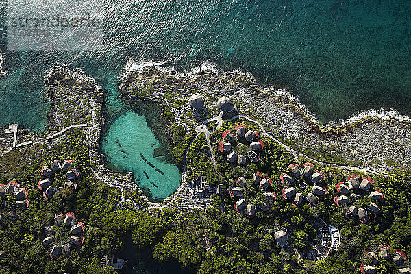 Luftaufnahme des Ferienortes Riviera Maya und der Küstenlinie  Quintana Roo  Mexiko