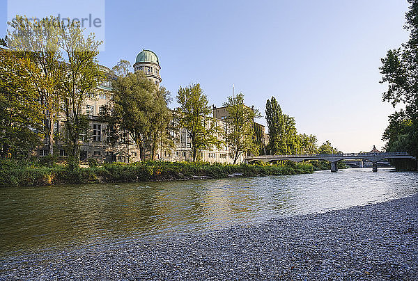 Deutschland  Bayern  Oberbayern  MÃ?nchenÂ StadtbildÂ mitÂ DeutschemÂ Museum Ã?ber der Isar