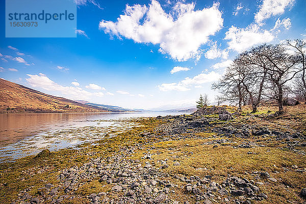 Landschaftliche Ansicht von Loch Eil gegen den Himmel  Highlands  Schottland  Großbritannien