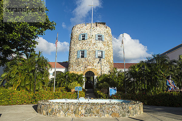 Blick auf Blaubarts Schloss gegen den Himmel bei Charlotte Amalie  US-Jungferninseln