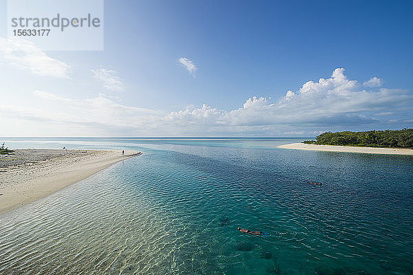 Panoramablick auf die wunderschöne Lagune von Ouvea  Loyalty-Inseln  Neukaledonien