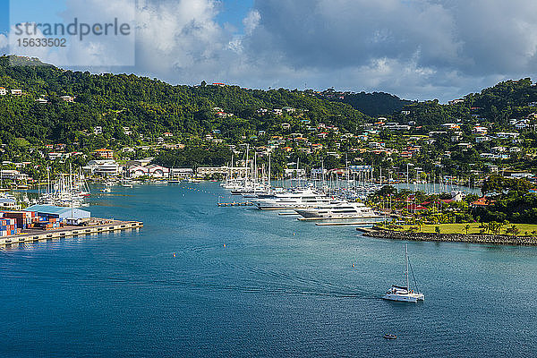 Hochwinkelansicht von St. Georges  Hauptstadt von Grenada  Karibik