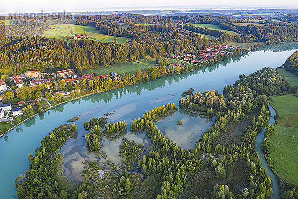 Luftaufnahme des Isarstausees bei Bad Tölz  Isarwinkel  Deutschland