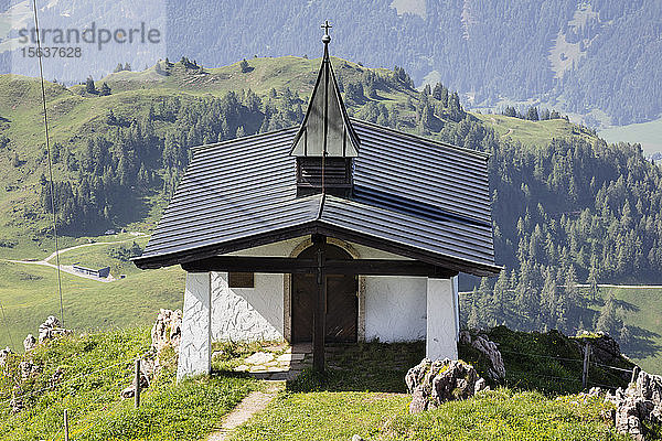 Kapelle bei KitzbÃ¼heler Horn-Gipfel  KitzbÃ¼hel  Tirol  Österreich