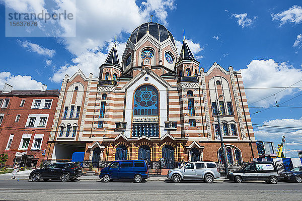 Syangogue von Kaliningrad gegen den Himmel  Russland