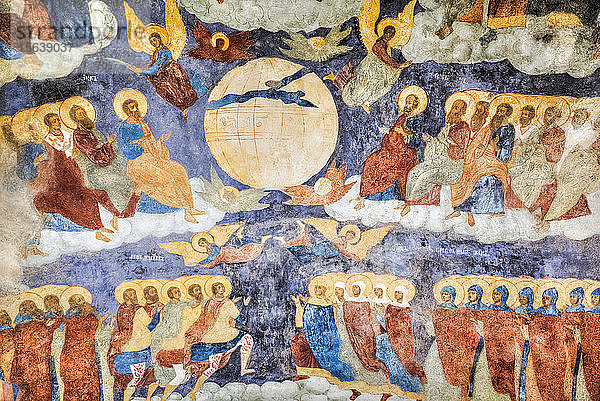 Kirche des Propheten Elias mit bunten Fresken an den Wänden  die biblische Szenen darstellen; Jaroslawl  Gebiet Jaroslawl  Russland