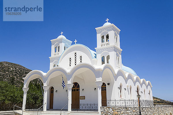 Kirche von Aspro Horio; Dorf Drios  Insel Paros  Kykladen  Griechenland