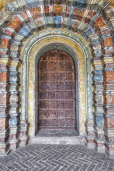 Tür  Tor der Kirche des Heiligen Johannes des Täufers  Kreml  Goldener Ring; Rostow Weliki  Gebiet Jaroslawl  Russland