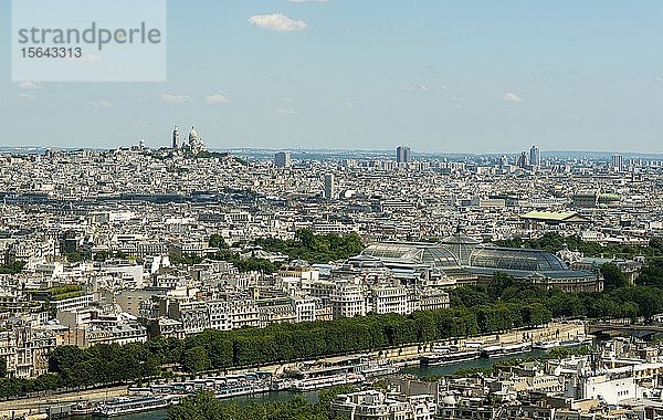 Stadtansicht  Blick auf Basilika Sacré-C?ur und Grand Palais  Blick vom Eiffelturm  Paris  Frankreich  Europa
