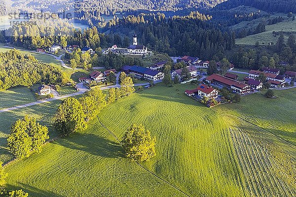 Dorf Jachenau  Isarwinkel  Luftbild  Oberbayern  Bayern  Deutschland  Europa