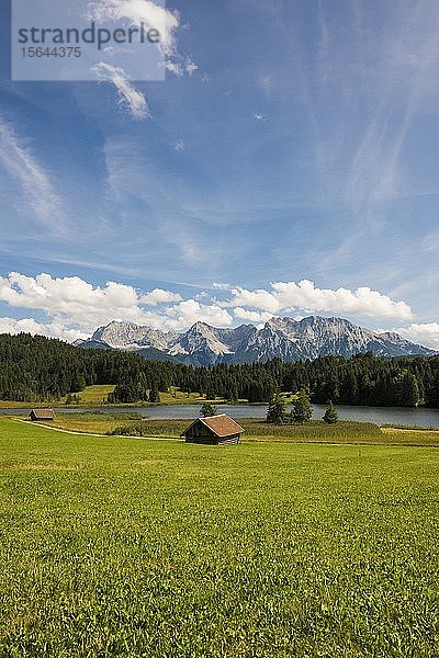 Geroldsee  bei Mittenwald  Karwendel  Alpen  Bayern  Deutschland  Europa
