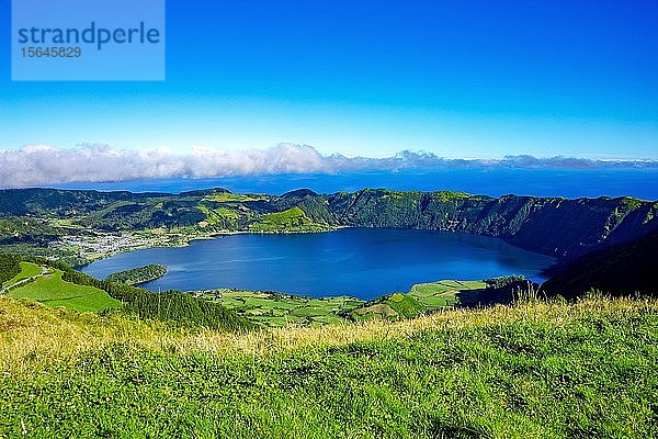Lagoa Azul  Sete Cidades  Insel São Miguel  Azoren  Açores  Portugal  Europa