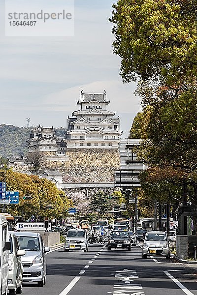Straße und Stadt Himeji  Burg Himeji  Himeji-j?  Shirasagij? oder Burg Weißer Reiher  Himeji  Präfektur Hy?go  Japan  Asien