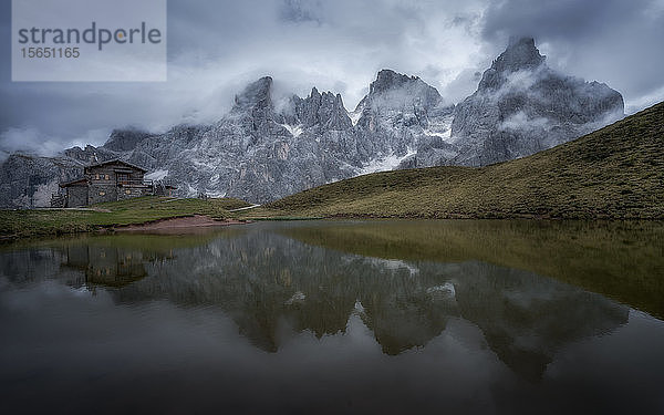 Baita Segantini  Dolomiten  Italien