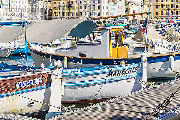 Der alte Hafen von Marseille  Bouches du Rhone  Provence  Frankreich  Mittelmeer
