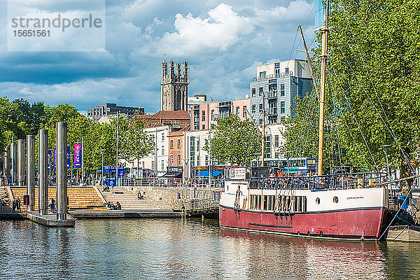 Ansichten der Skyline von Bristol vom Harbourside  Bristol  Avon  England  Vereinigtes Königreich  Europa