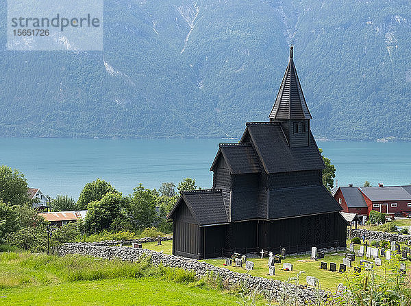 Die Stabkirche in Urnes  UNESCO-Weltkulturerbe  Sognefjord  Norwegen  Skandinavien
