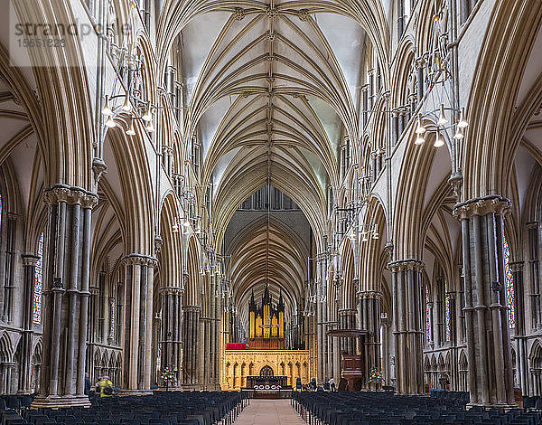 Innenraum der Kathedrale von Lincoln  Lincoln  Lincolnshire  England  Vereinigtes Königreich
