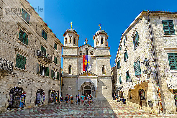 Serbisch-orthodoxe Kirche St. Nikolaus  Altstadt  UNESCO-Weltkulturerbe  Kotor  Montenegro