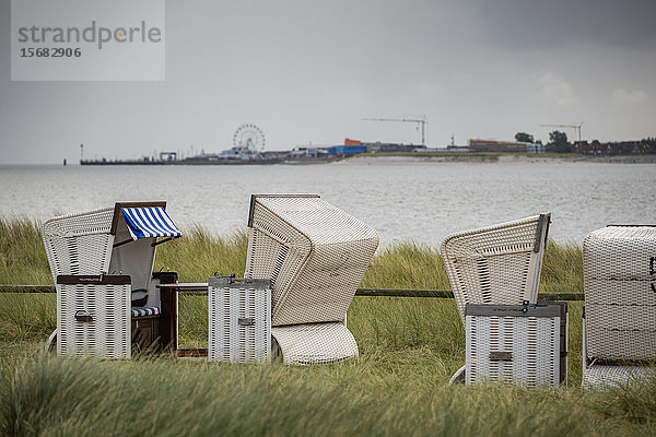 Strandkörbe mit Kapuze  Ellenbogen  Sylt  Schleswig-Holstein  Deutschland  Europa