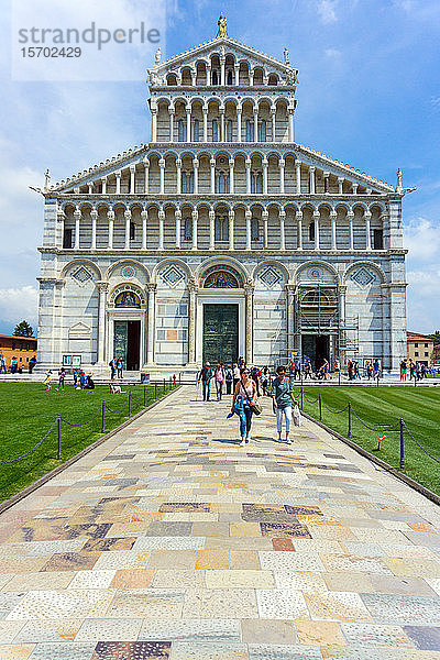 Italien  Toskana  Pisa  Piazza dei Miracoli  Kathedrale Santa Maria Assunta