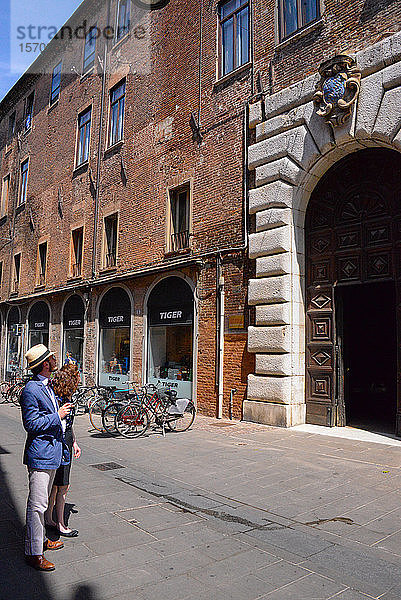 Europa  Italien  Emilia-Romagna  Ferrara  Contrari Straße