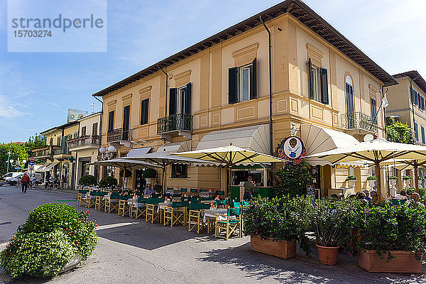 Italien  Toskana  Forte dei Marmi  Cafe und Restaurant